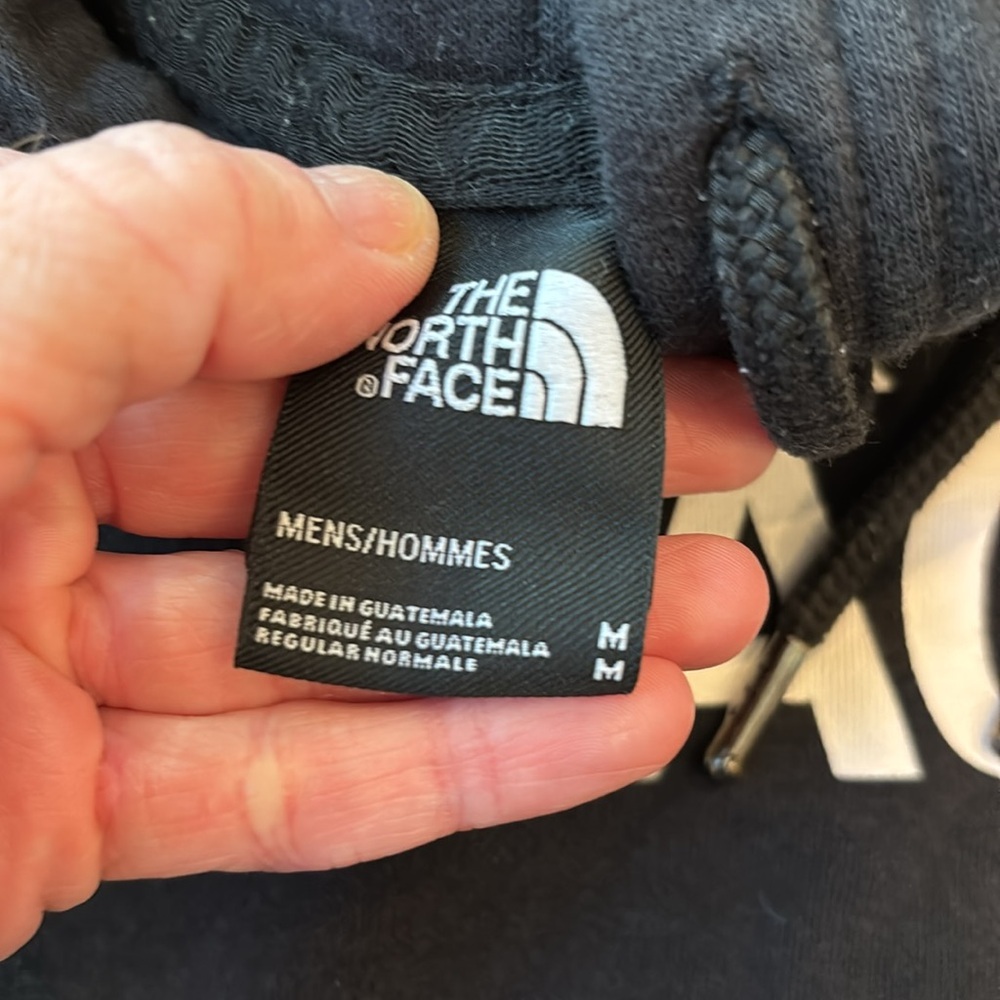 The North Face Men’s Hoodie Black Graphic Size Medium - Picture 4 of 5